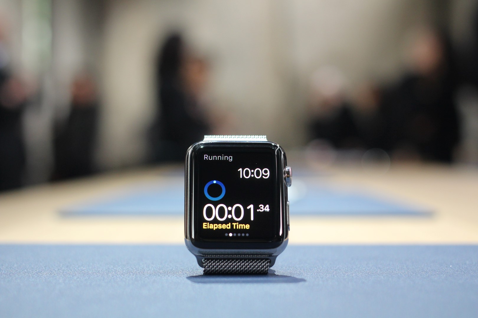 Apple: il Watch vende più dell’iPhone e dell’iPad agli esordi