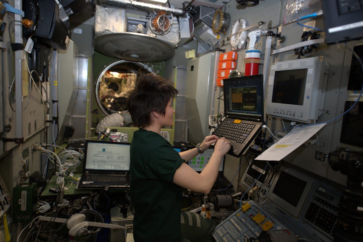 Galleria foto 'Il capitano Samantha Cristoforetti al Quirinale – Foto' - foto 14