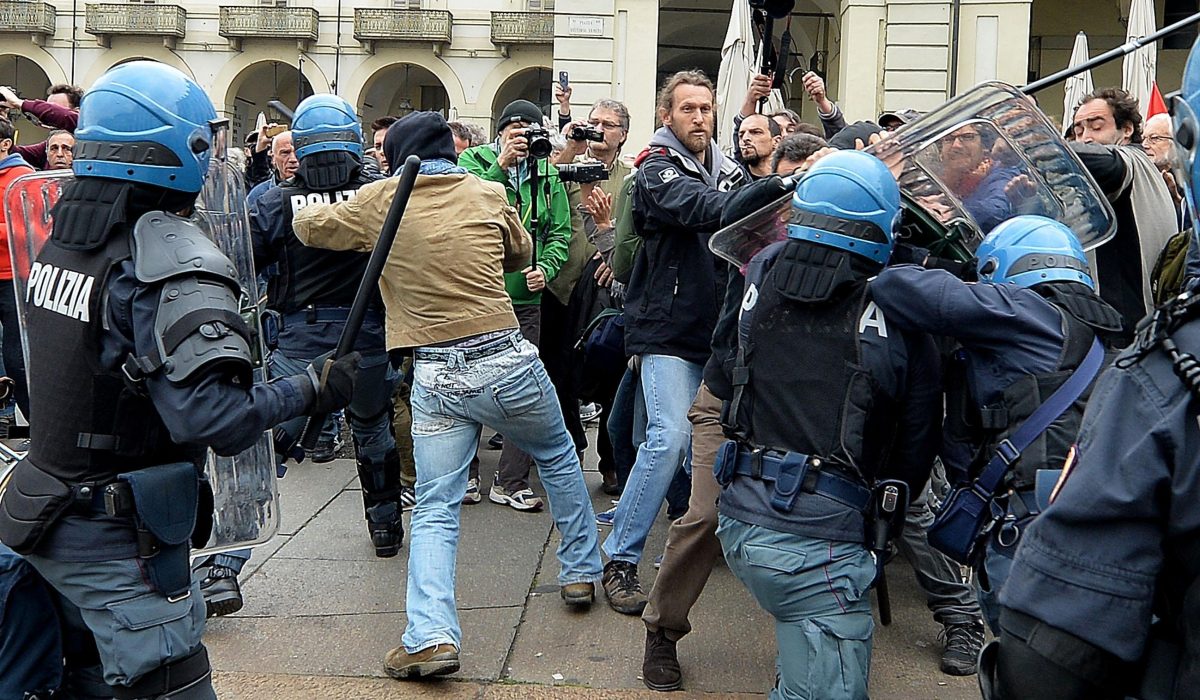 Galleria foto 'No Tav, non è terrorismo' - foto 10