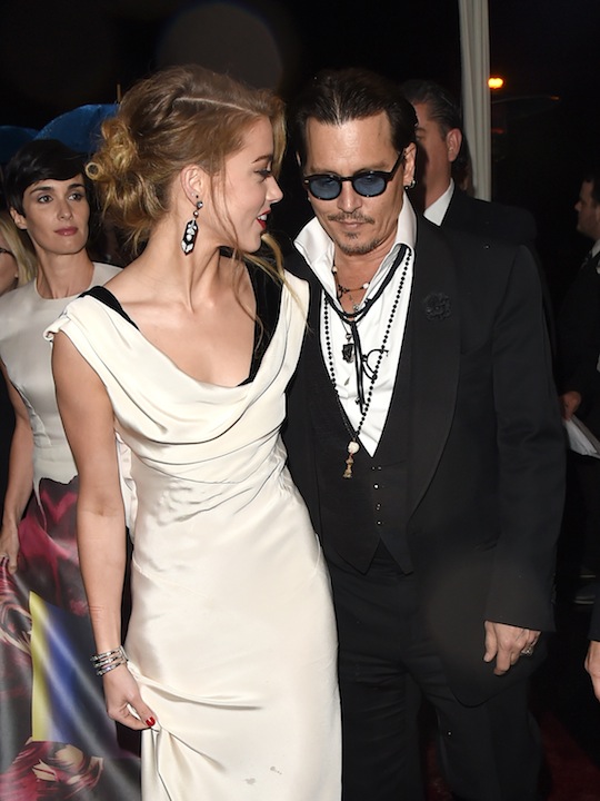 Amber Heard rischia 10 anni di carcere in Australia Amber Heard rischia 10 anni di carcere in Australia