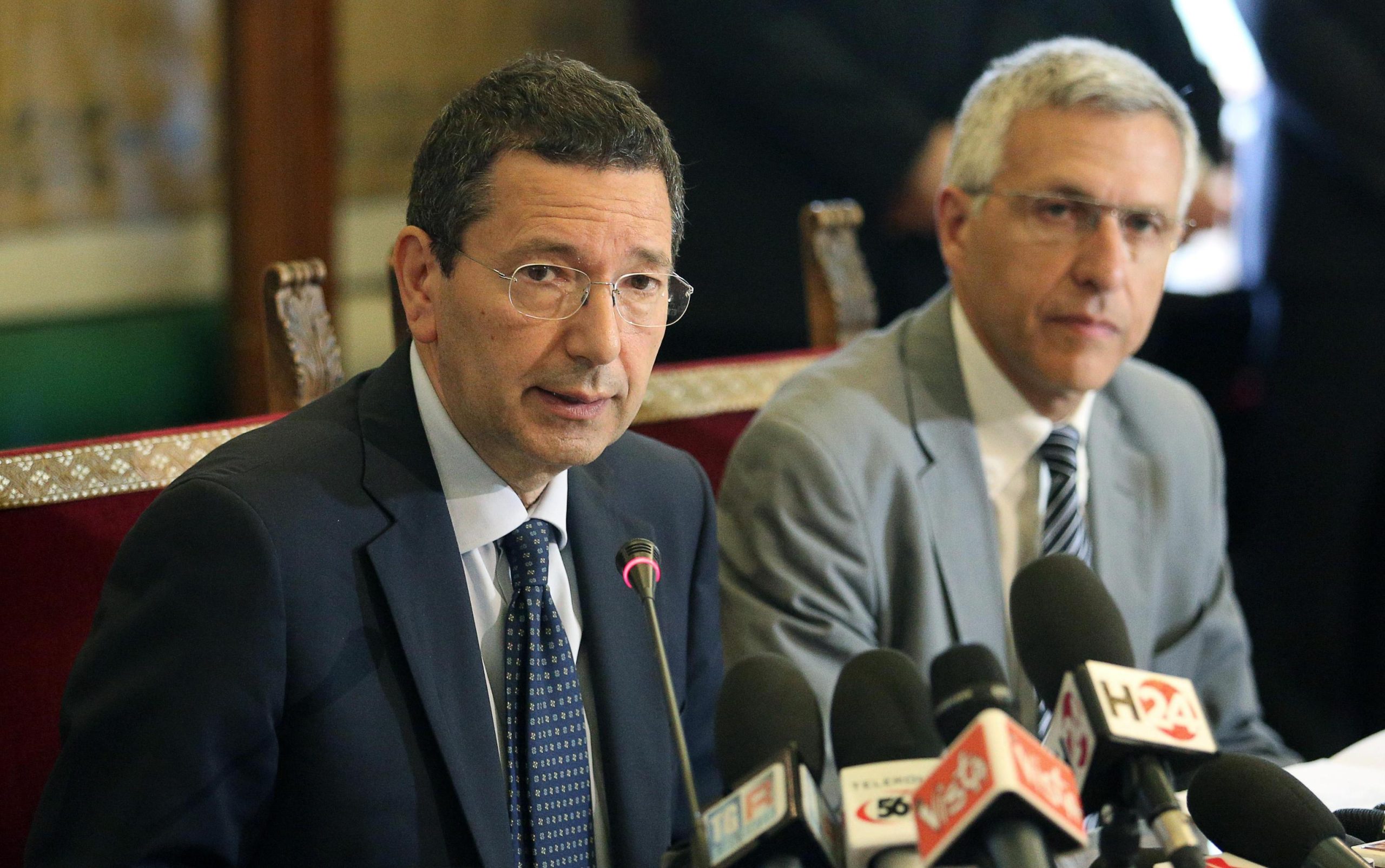 Marino, un altro colpo dalle dimissioni del suo vice Nieri Marino, un altro colpo dalle dimissioni del suo vice Nieri