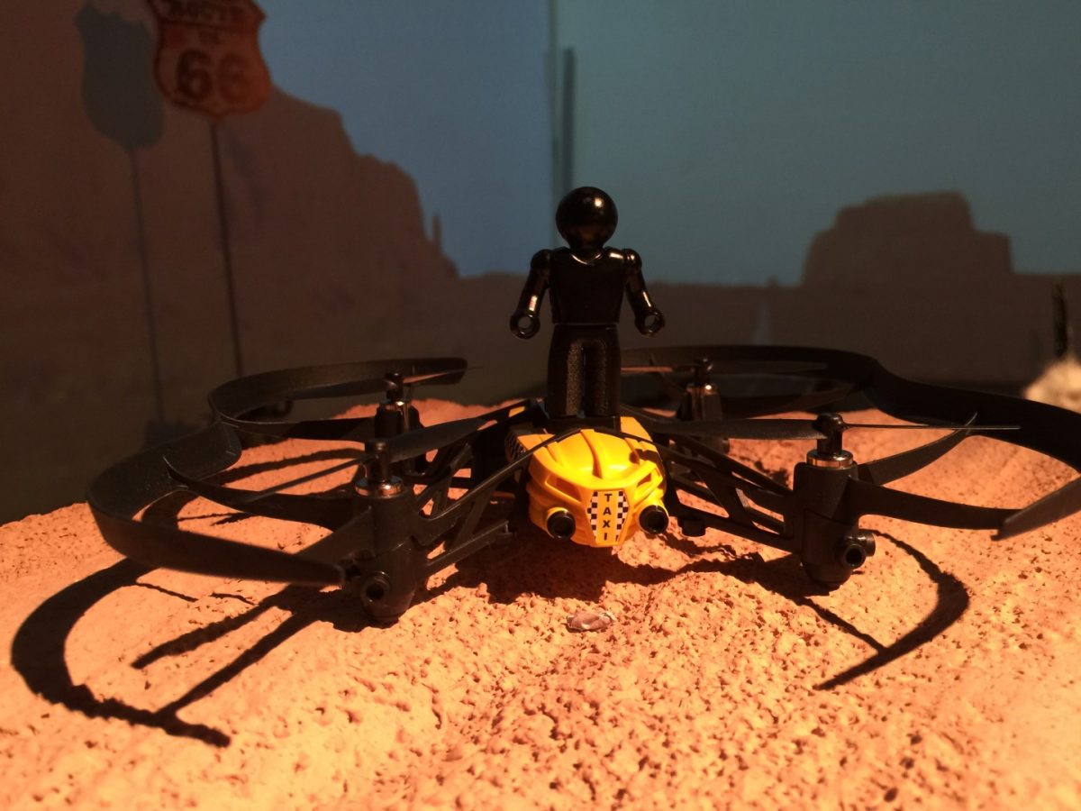 Galleria foto 'Parrot: i nuovi minidroni vanno in cielo, in terra e… in acqua' - foto 20