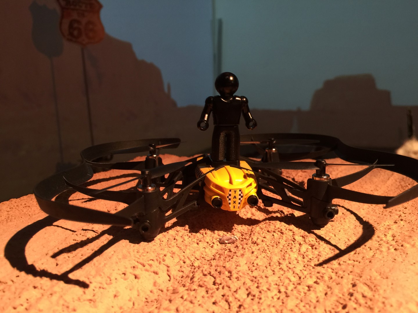 Parrot: i nuovi minidroni vanno in cielo, in terra e… in acqua Parrot: i nuovi minidroni vanno in cielo, in terra e… in acqua