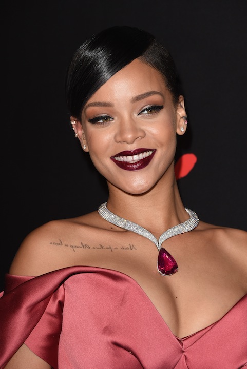 Rihanna minacciata di morte da uno stalker Rihanna minacciata di morte da uno stalker