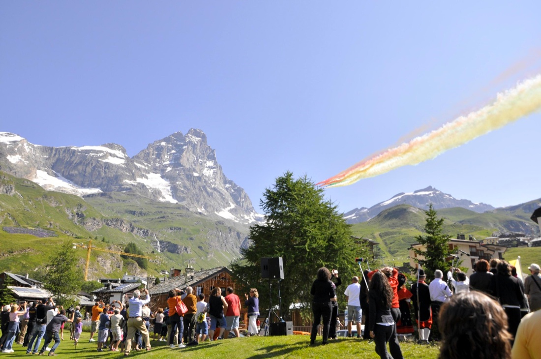 14 luglio 1865: 150 fa la corsa alla vetta del Cervino 14 luglio 1865: 150 fa la corsa alla vetta del Cervino