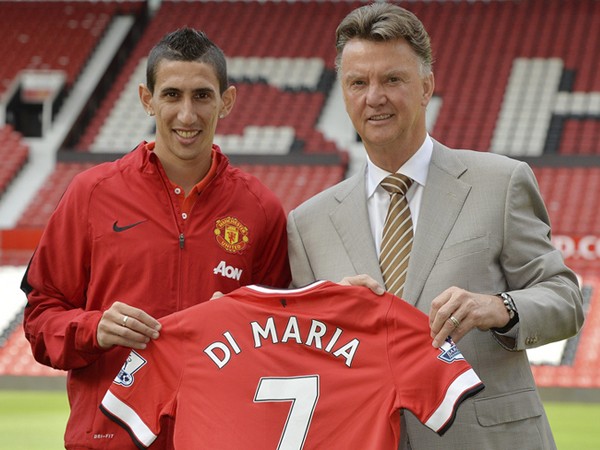 Da Ronaldo a Sterling: la classifica dei 20 giocatori più costosi di sempre Da Ronaldo a Sterling: la classifica dei 20 giocatori più costosi di sempre