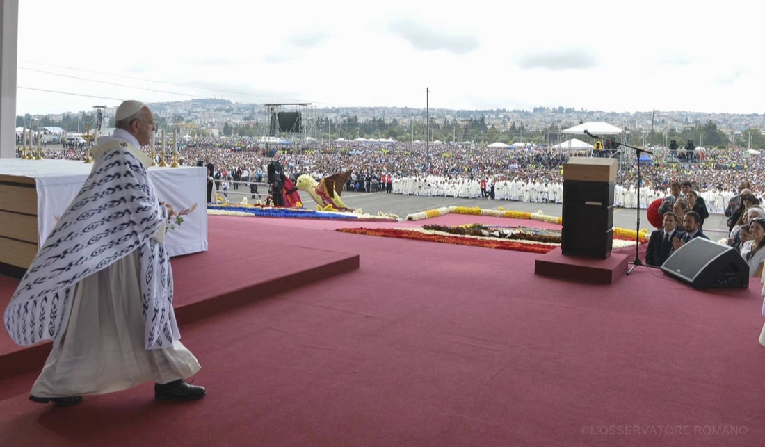 Il Papa lascia l’Ecuador e i movimenti per i diritti civili gli dicono grazie