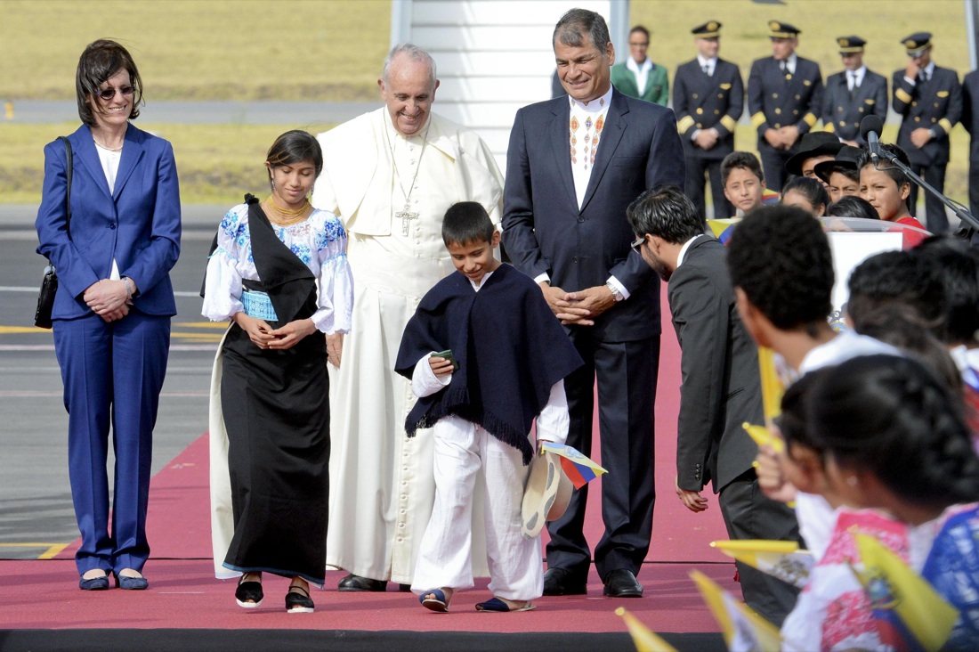 Il Papa lascia l’Ecuador e i movimenti per i diritti civili gli dicono grazie