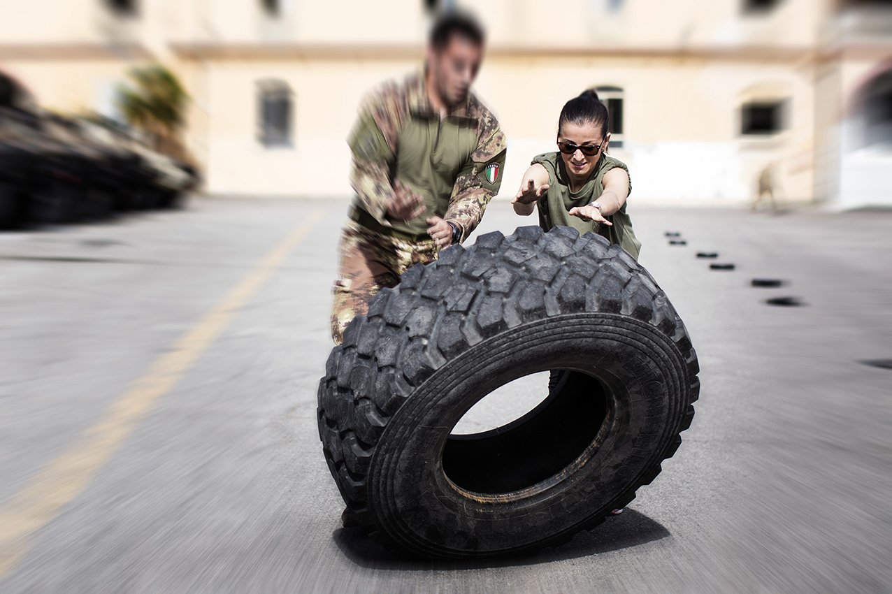 In forma col parà. Foto e video In forma col parà. Foto e video