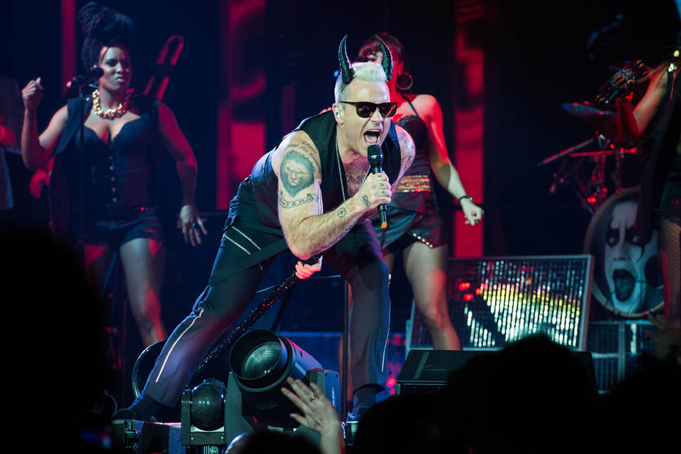 Robbie Williams conquista “Rock in Roma” : la recensione