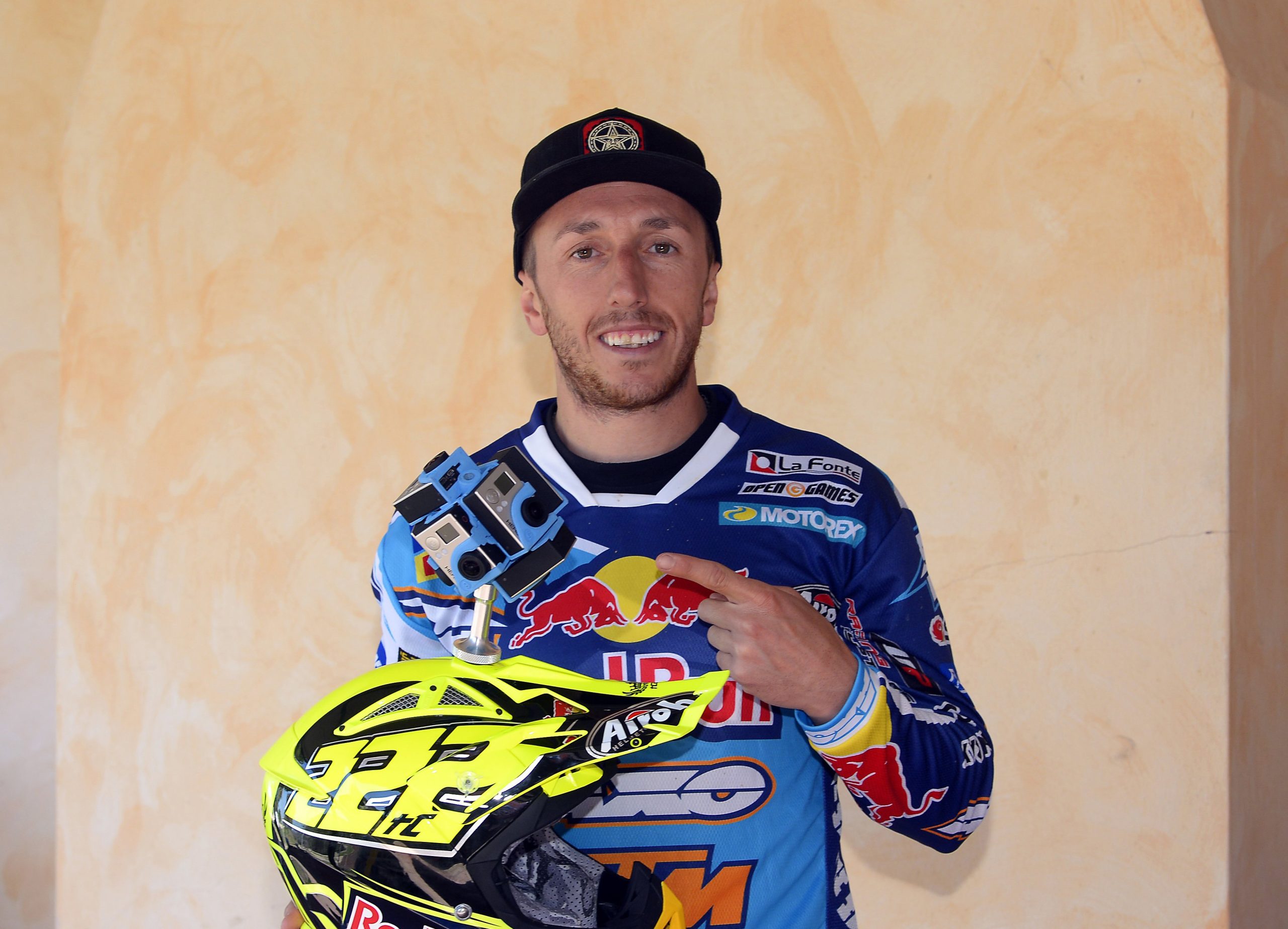 “Un giro” in motocross, con Tony Cairoli “Un giro” in motocross, con Tony Cairoli