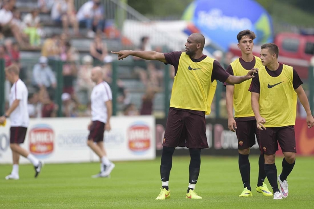 Via al ritiro per Roma e Fiorentina. Le foto dei primi allenamenti Via al ritiro per Roma e Fiorentina. Le foto dei primi allenamenti
