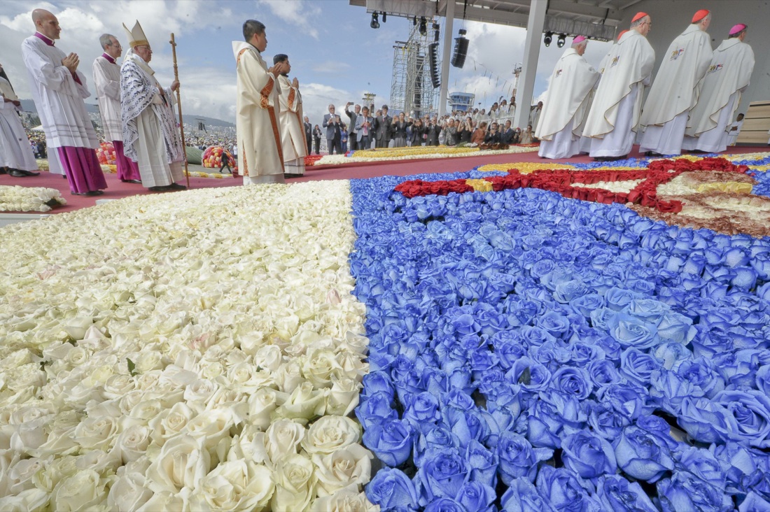 “Basta saccheggiare l’ambiente”, l’appello del Papa dall’Ecuador