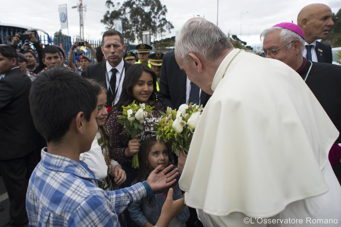 “Basta saccheggiare l’ambiente”, l’appello del Papa dall’Ecuador