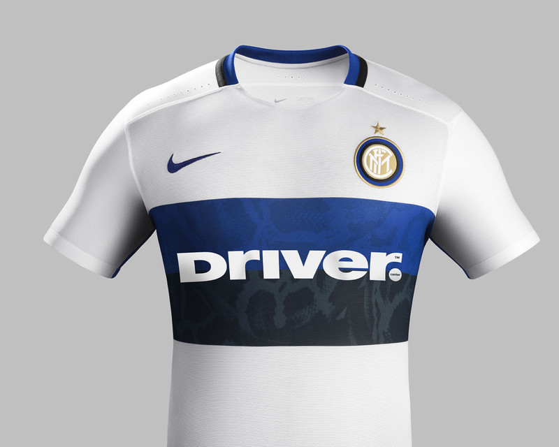 Inter, ecco la seconda maglia 2015/2016 con un altro sponsor