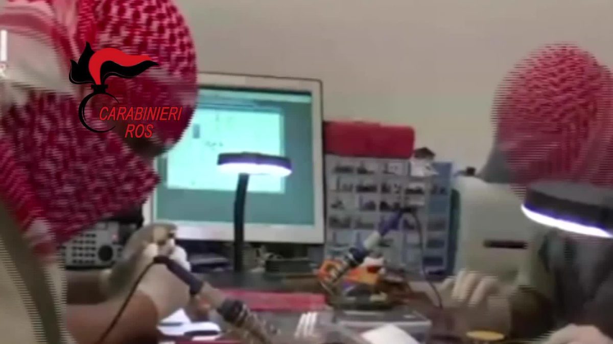 Galleria foto 'Terrorismo, il manuale del jihadista mediatico' - foto 5