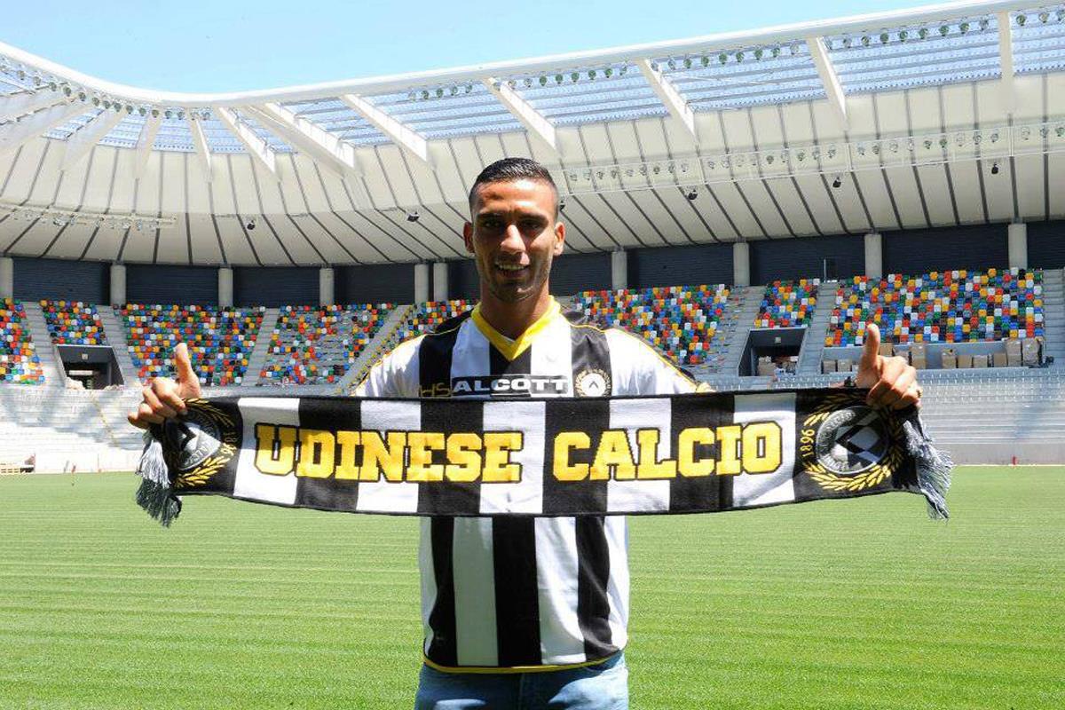 L’Udinese presenta Adnan, l’iracheno che ha girato uno spot contro l’Isis L’Udinese presenta Adnan, l’iracheno che ha girato uno spot contro l’Isis