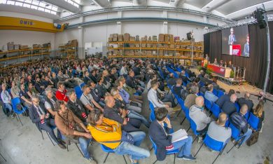 Coop rosse: l’odissea dei 500 esuberi di Cpl Concordia