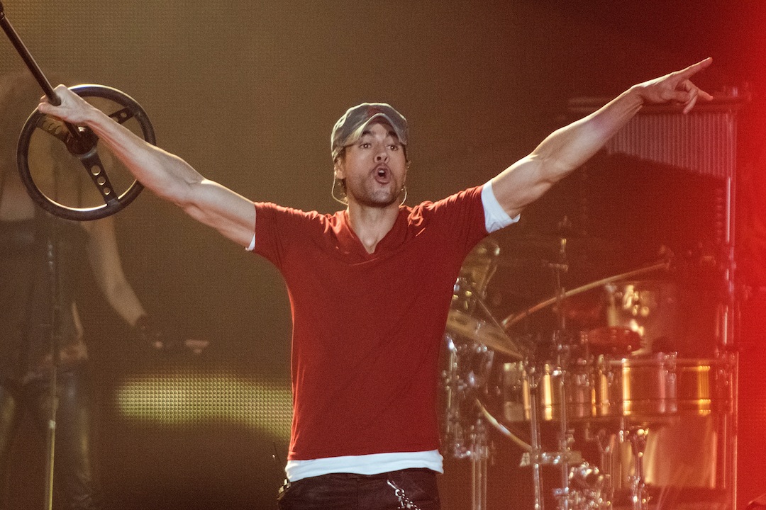 Enrique Iglesias è stato arrestato Enrique Iglesias è stato arrestato