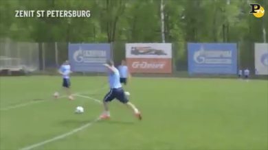 Hulk fa esplodere il pallone
