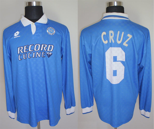 20 anni di maglie personalizzate: viaggio nel Campionato 1995/1996 20 anni di maglie personalizzate: viaggio nel Campionato 1995/1996