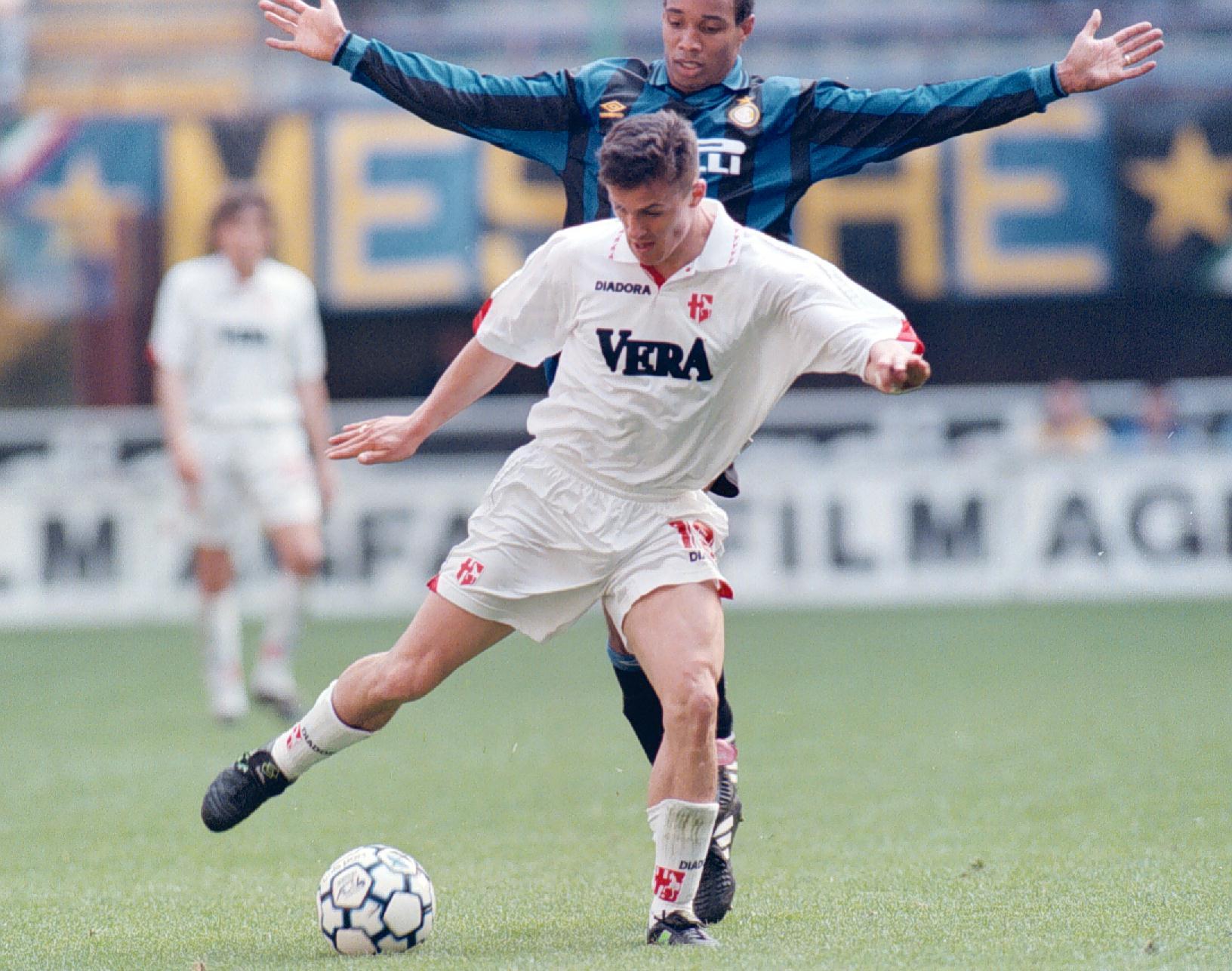 20 anni di maglie personalizzate: viaggio nel Campionato 1995/1996 20 anni di maglie personalizzate: viaggio nel Campionato 1995/1996