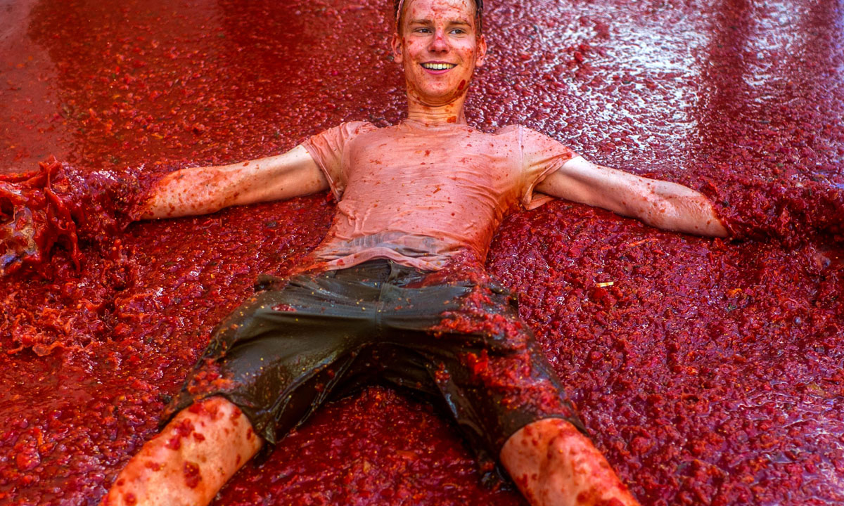 La Tomatina di Spagna: 70 anni a colpi di pomodori La Tomatina di Spagna: 70 anni a colpi di pomodori