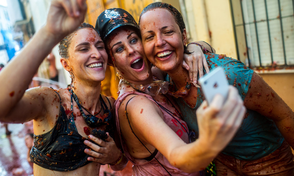 La Tomatina di Spagna: 70 anni a colpi di pomodori La Tomatina di Spagna: 70 anni a colpi di pomodori