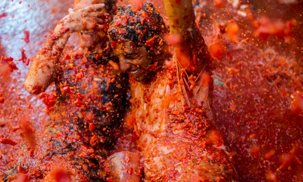 La Tomatina di Spagna: 70 anni a colpi di pomodori La Tomatina di Spagna: 70 anni a colpi di pomodori