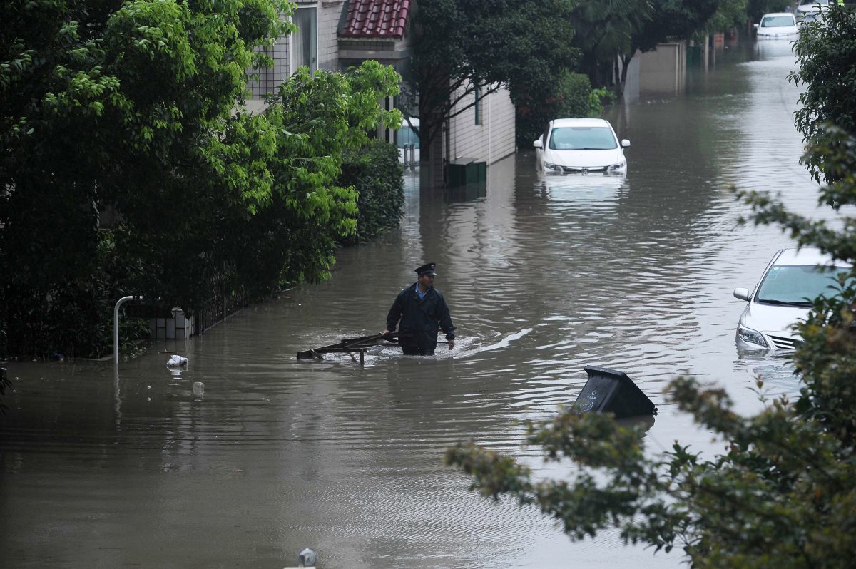 Galleria foto 'Cina, piove sul bagnato' - foto 6