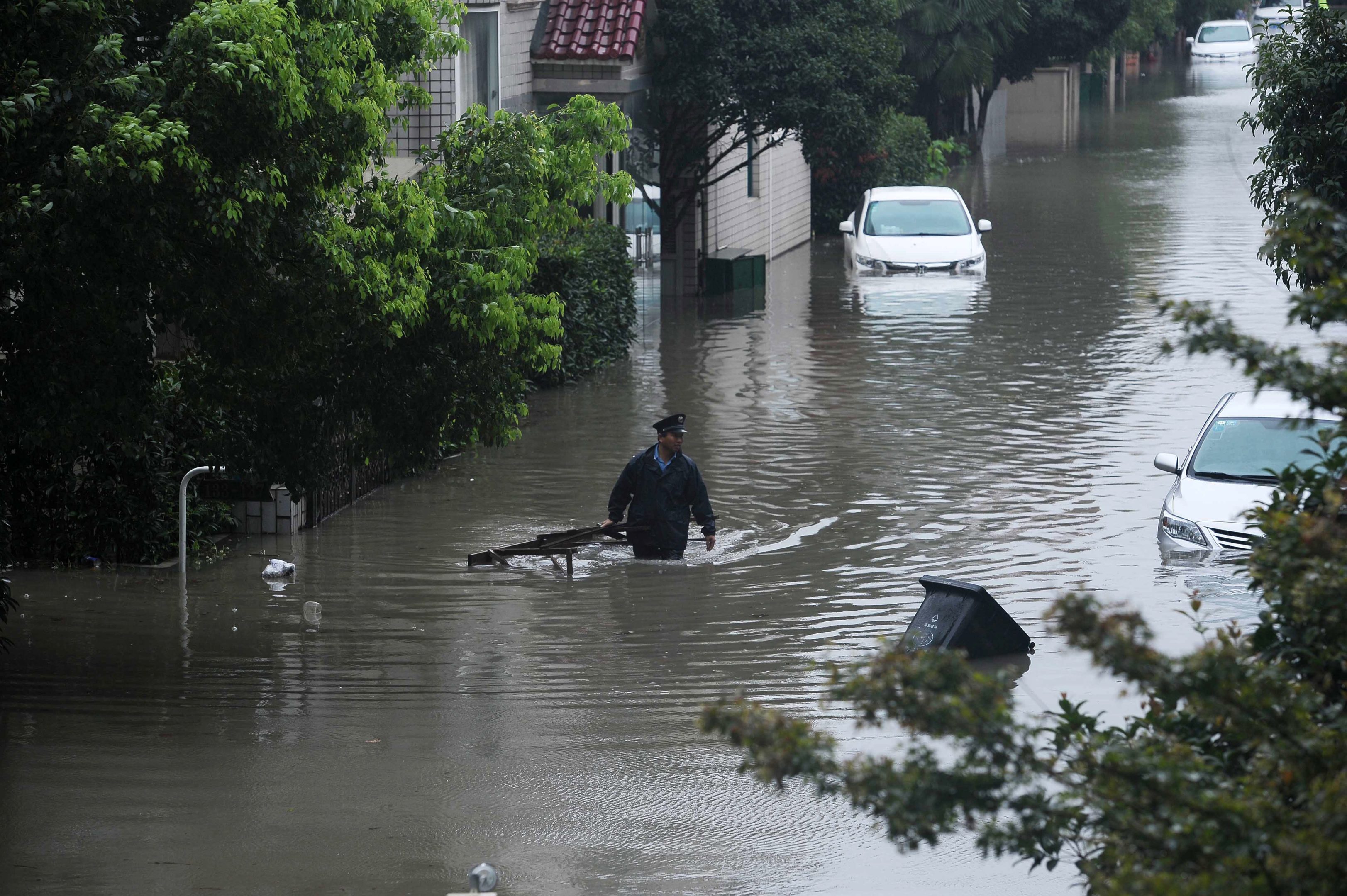 Cina, piove sul bagnato