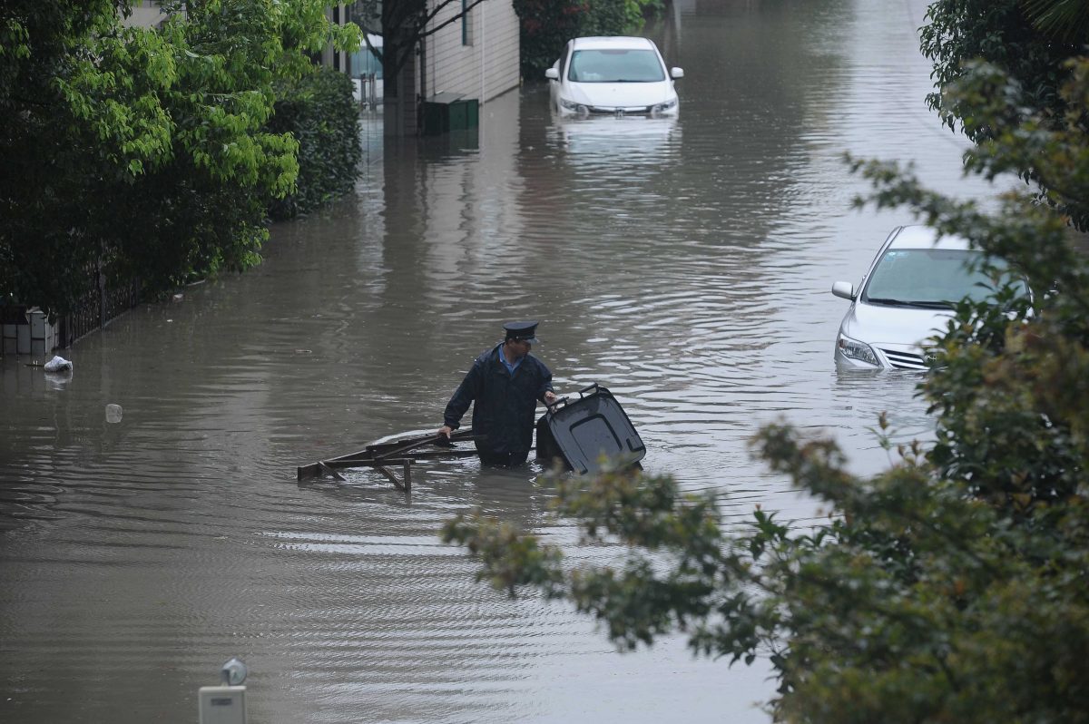 Galleria foto 'Cina, piove sul bagnato' - foto 13