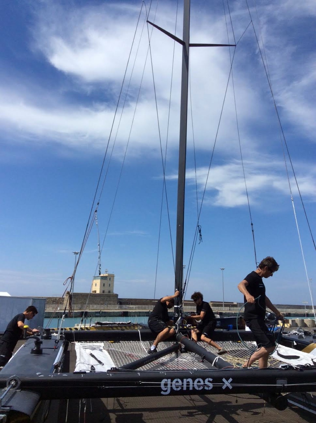 A Civitavecchia super-catamarani in regata A Civitavecchia super-catamarani in regata