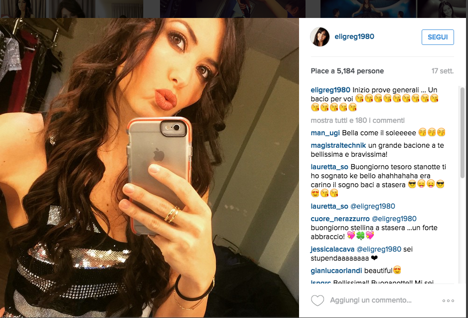 #chelfie, il selfie si fa in camerino #chelfie, il selfie si fa in camerino