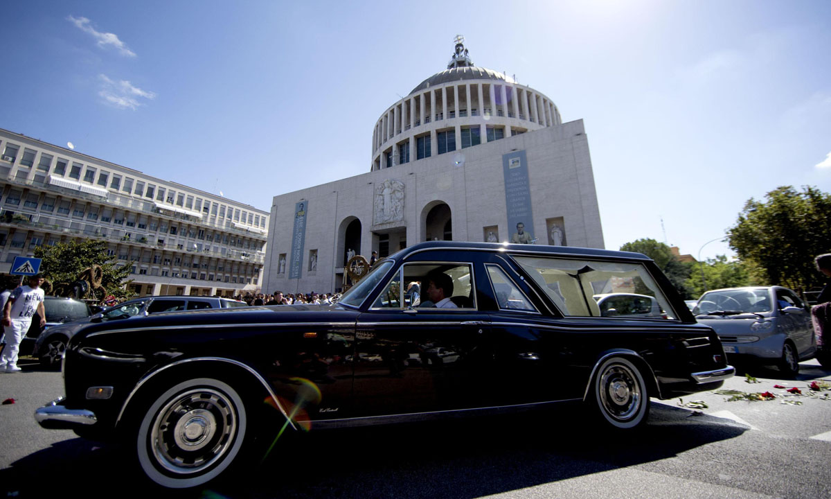 Funerali di Casamonica a Roma: la stampa estera