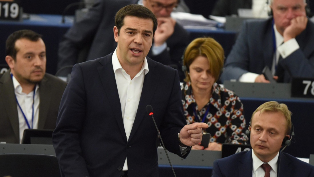 Tsipras si dimette: “Il popolo voti il nostro operato. Vogliamo un mandato forte” Tsipras si dimette: “Il popolo voti il nostro operato. Vogliamo un mandato forte”