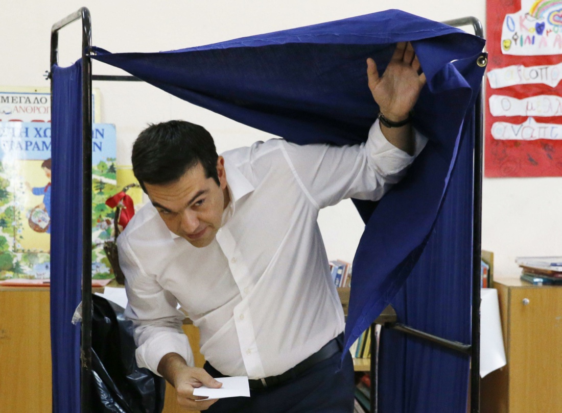 Tsipras si dimette: “Il popolo voti il nostro operato. Vogliamo un mandato forte” Tsipras si dimette: “Il popolo voti il nostro operato. Vogliamo un mandato forte”