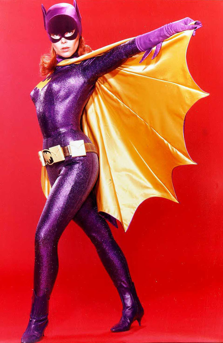 È morta Yvonne Craig, Batgirl in TV negli anni ’60 È morta Yvonne Craig, Batgirl in TV negli anni ’60