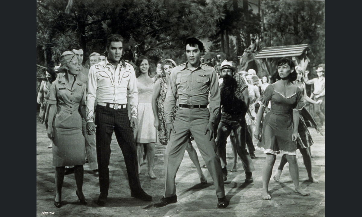 È morta Yvonne Craig, Batgirl in TV negli anni ’60 È morta Yvonne Craig, Batgirl in TV negli anni ’60