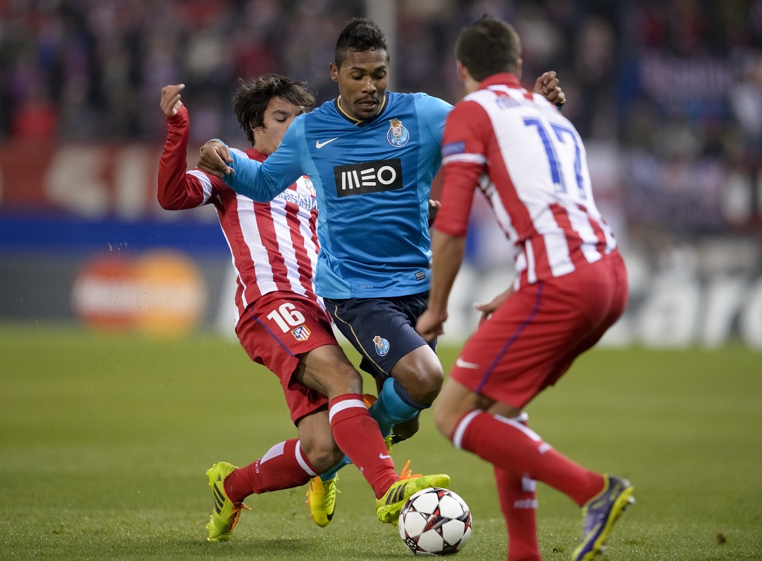 Alex Sandro alla Juventus: ecco perché sarebbe un affare da prima pagina Alex Sandro alla Juventus: ecco perché sarebbe un affare da prima pagina