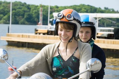 In motorino in due a 16 anni, arriva il nuovo codice della strada
