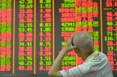 Cina: la Borsa crolla sui timori per l’economia