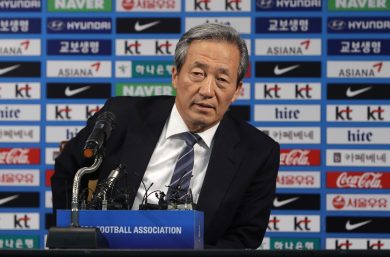Presidenza Fifa: il boss della Hyundai sfida Platini