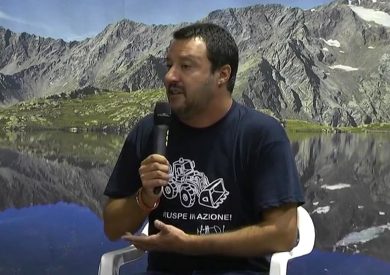 Salvini l’eversivo minaccia il governo Renzi