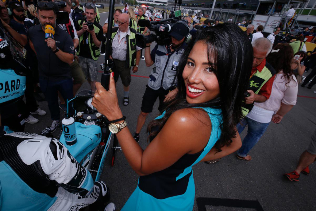 Grid Girls: MotoGP di Brno Grid Girls: MotoGP di Brno