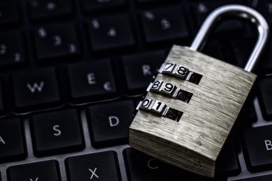 La missione di Achab contro i ricattatori del web