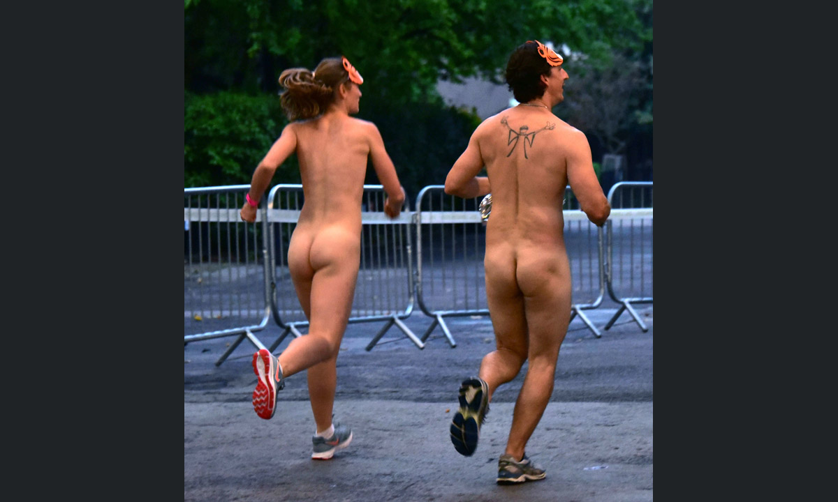 Londra, nudi allo zoo per salvare le tigri