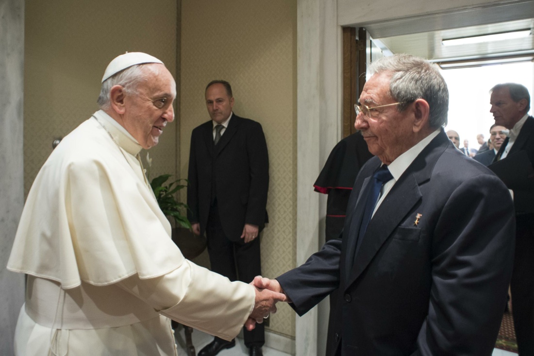 Cuba, riapre l’ambasciata Usa. John Kerry a l’Avana – Foto