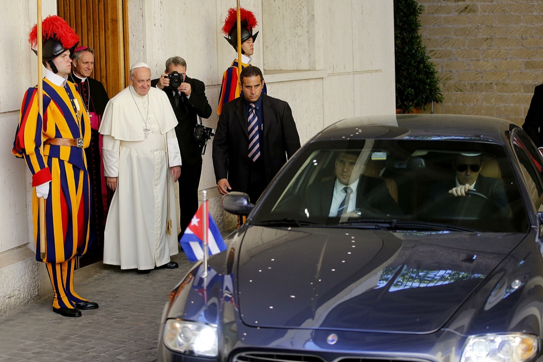 Cuba, riapre l’ambasciata Usa. John Kerry a l’Avana – Foto