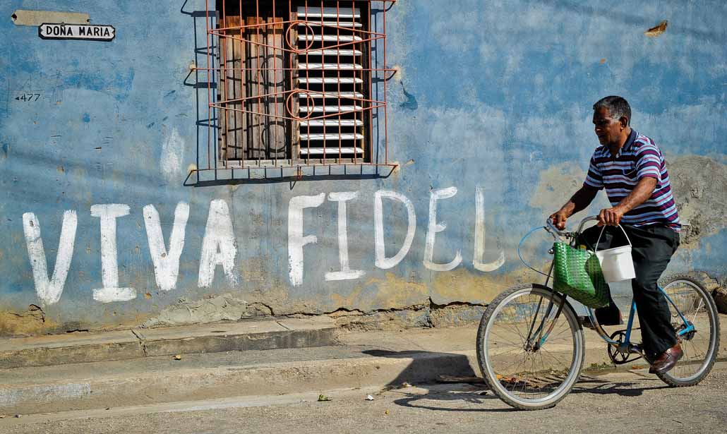Cuba, riapre l’ambasciata Usa. John Kerry a l’Avana – Foto